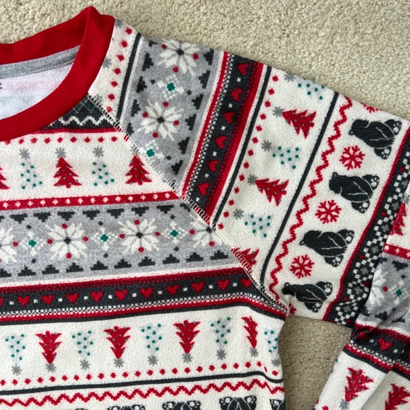 Fleece Winter 2-Piece Pajama Set - Picture 3 of 6